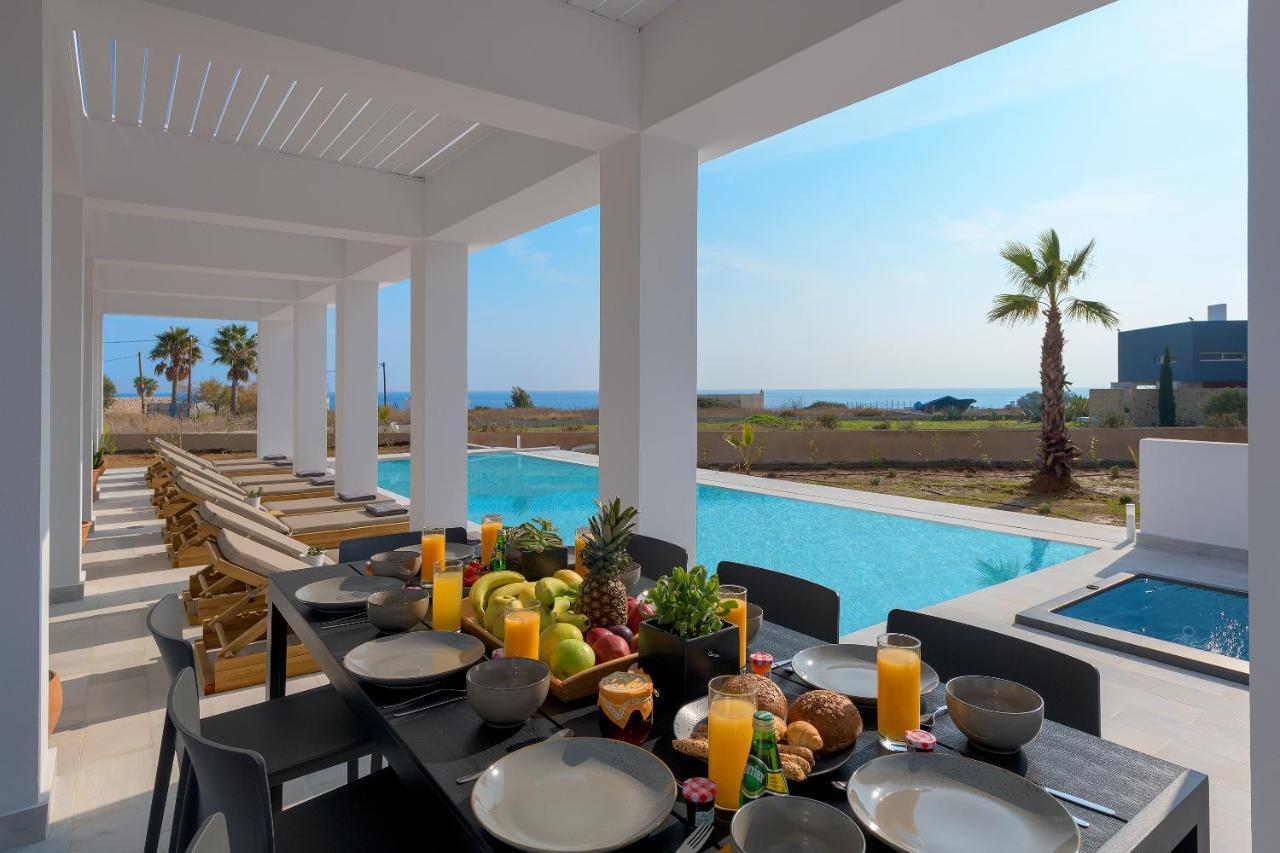 Seawater Villa لاخنيا المظهر الخارجي الصورة