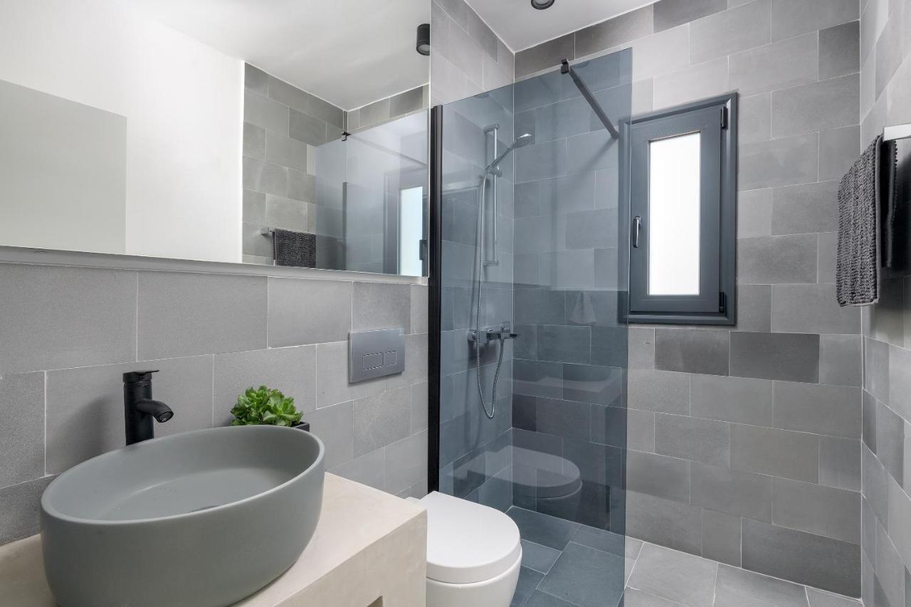 Seawater Villa لاخنيا المظهر الخارجي الصورة